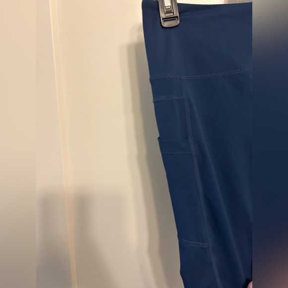 🍁Zyia Active Navy Blue Capris With Pockets - Picture 6 of 11